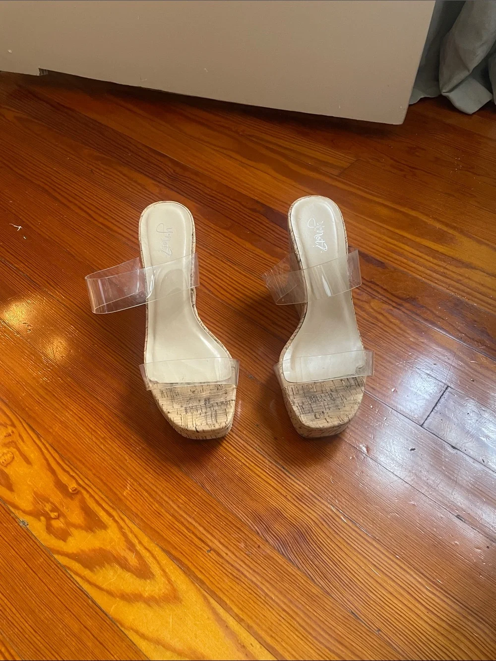 Y Not? neutral cork